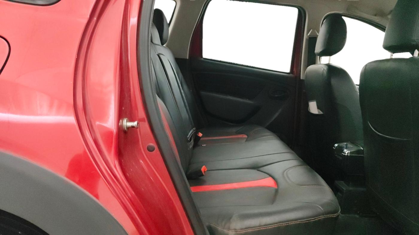 2018 Renault Duster RXS CVT, CNG, Automatic, 74,349 km, Right Side Rear Door Cabin