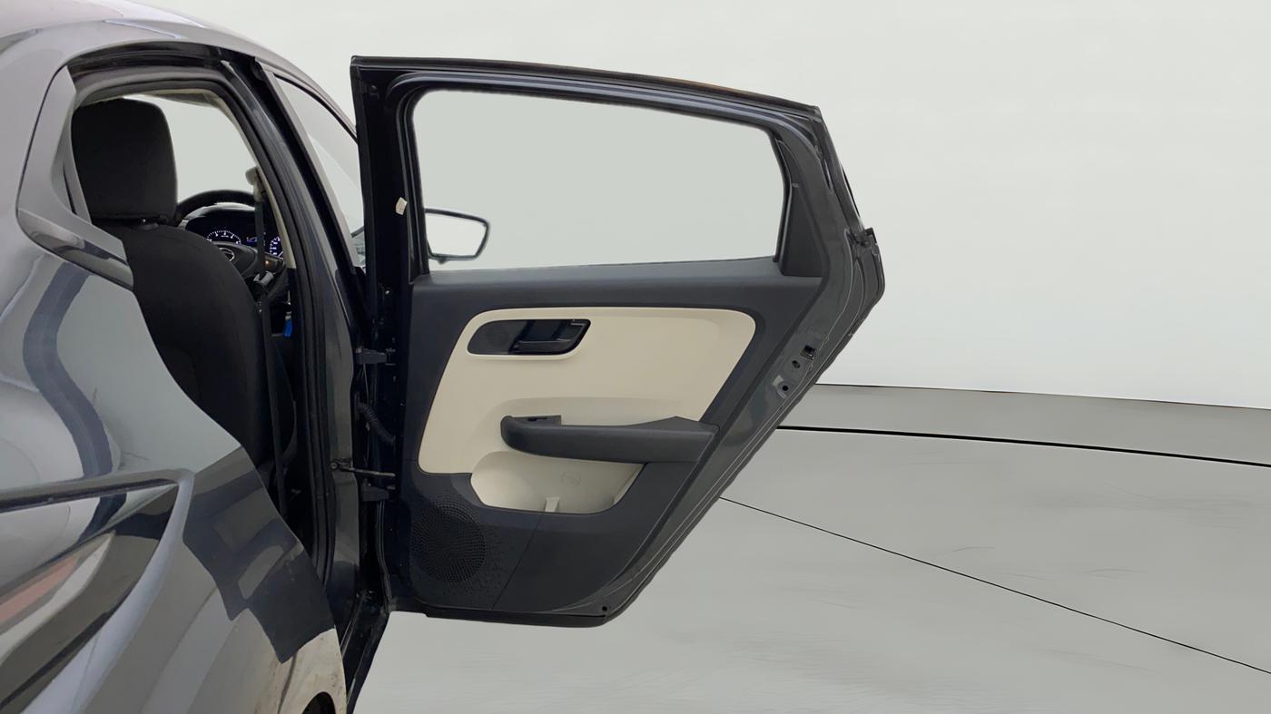 2021 Tata ALTROZ XM PLUS PETROL, CNG, Manual, 56,683 km, RHS Rear Door
