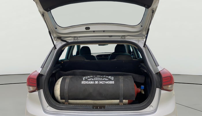 2018 Hyundai Elite i20 ASTA 1.2, CNG, Manual, 88,661 km, Boot Open Zoomed View