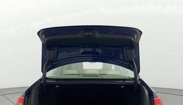 2014 Volkswagen Jetta HIGHLINE TDI, Diesel, Manual, 70,639 km, Boot Door Open