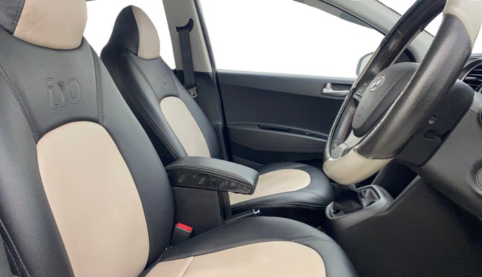 2018 Hyundai Grand i10 SPORTZ 1.2 KAPPA VTVT DUAL TONE, Petrol, Manual, 72,479 km, Right Side Front Door Cabin