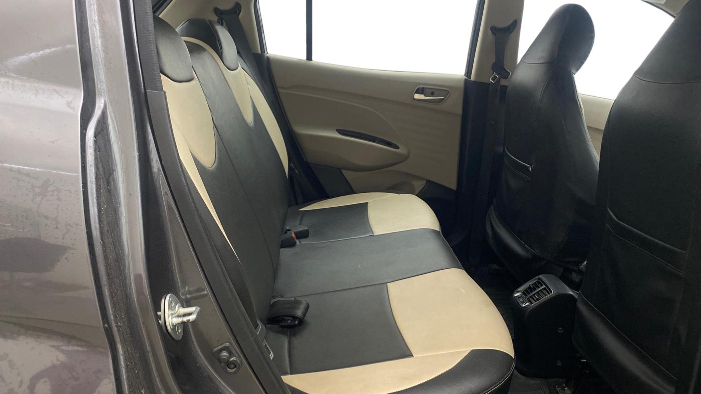 2021 Hyundai NEW SANTRO SPORTZ AMT, Petrol, Automatic, 28,675 km, Right Side Rear Door Cabin