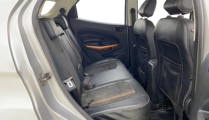 2018 Ford Ecosport TITANIUM 1.5L SPORTS(SUNROOF) DIESEL, Diesel, Manual, 1,04,012 km, Right Side Rear Door Cabin