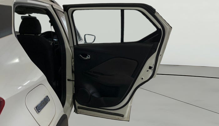 2021 Nissan Kicks XV 1.5, Petrol, Manual, 22,540 km, RHS Rear Door