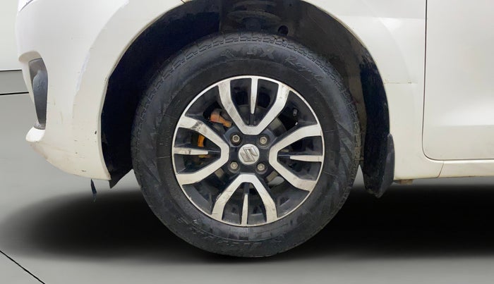 2020 Maruti Swift VXI, Petrol, Manual, 33,785 km, Left Front Wheel