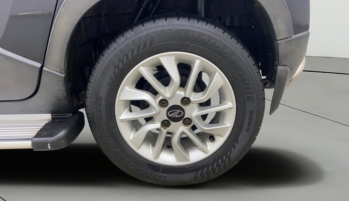 2016 Mahindra Kuv100 K8 6 STR, Petrol, Manual, 38,720 km, Left Rear Wheel