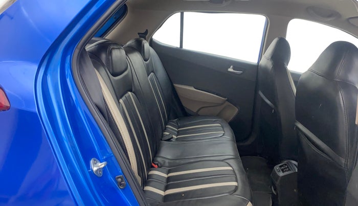 2017 Hyundai Grand i10 SPORTZ (O) 1.2 KAPPA VTVT, Petrol, Manual, 20,422 km, Right Side Rear Door Cabin