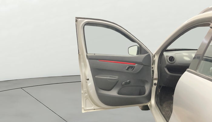 2016 Renault Kwid RXL, CNG, Manual, 64,529 km, LHS Front Door