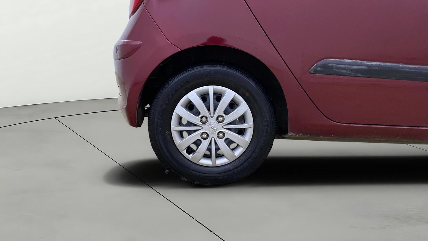 2014 Hyundai i10 SPORTZ 1.1, Petrol, Manual, 38,443 km, Right Rear Wheel