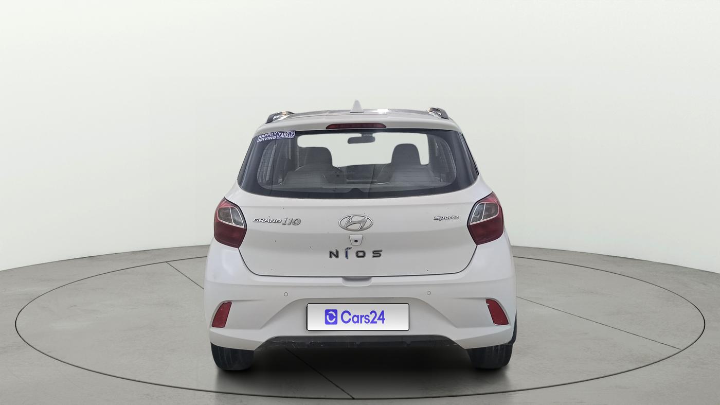 2020 Hyundai GRAND I10 NIOS SPORTZ AMT 1.2 KAPPA VTVT, Petrol, Automatic, 29,329 km, Back/Rear
