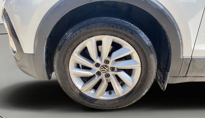 2022 Volkswagen TAIGUN HIGHLINE 1.0 TSI MT, Petrol, Manual, 71,467 km, Left Front Wheel