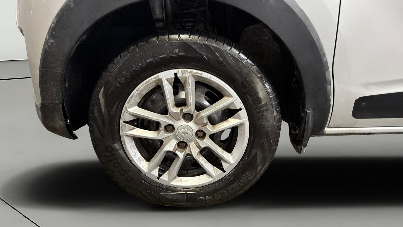 2019 Renault TRIBER RXT, Petrol, Manual, 67,579 km, Left Front Wheel