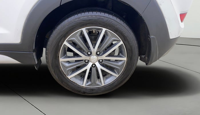 2018 Hyundai Tucson 2WD AT GL DIESEL
, Diesel, Automatic, 1,44,084 km, Left Rear Wheel