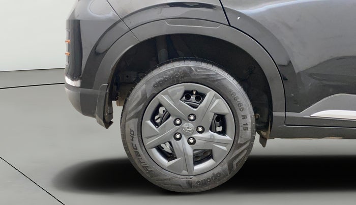 2023 Hyundai VENUE S 1.2, Petrol, Manual, 14,946 km, Right Rear Wheel