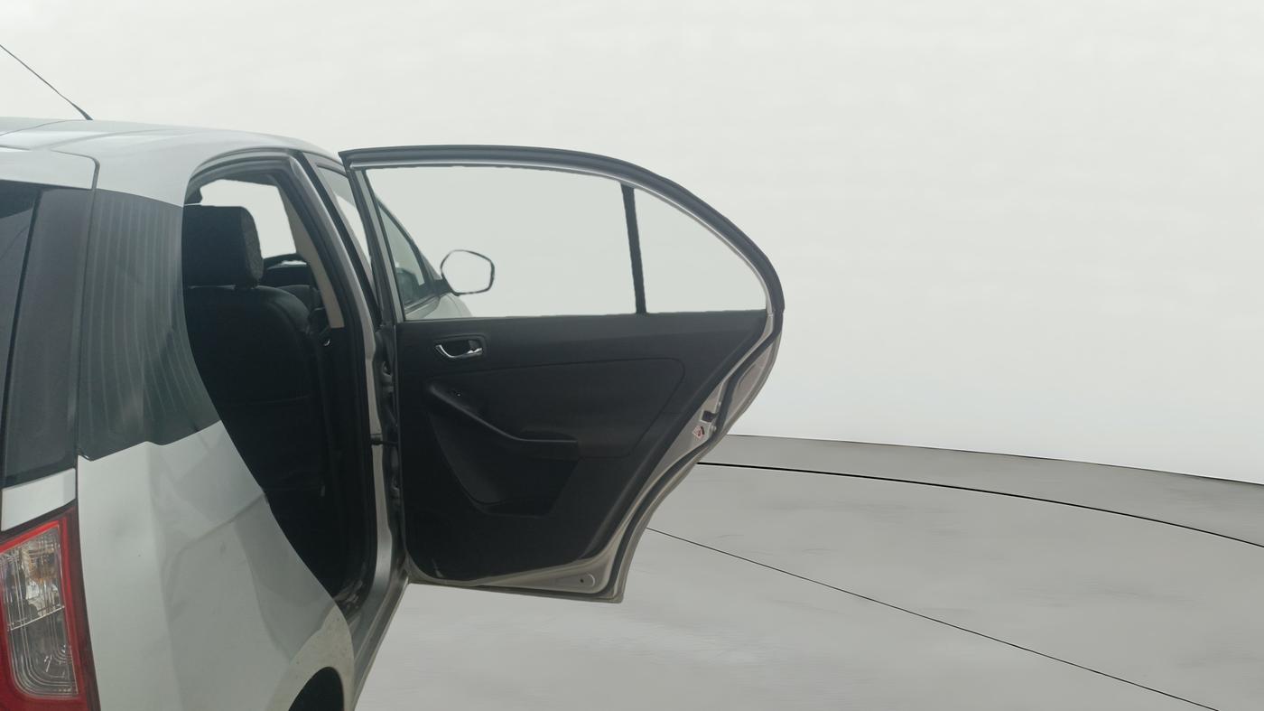 2015 Tata Bolt XT REVOTRON, Petrol, Manual, 82,209 km, RHS Rear Door
