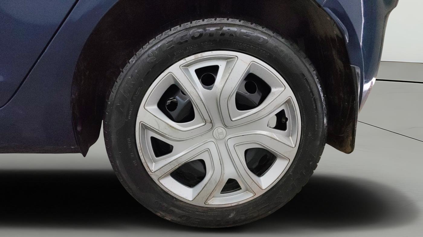 2024 Tata ALTROZ XM PLUS SUNROOF CNG, CNG, Manual, 44,187 km, Left Rear Wheel