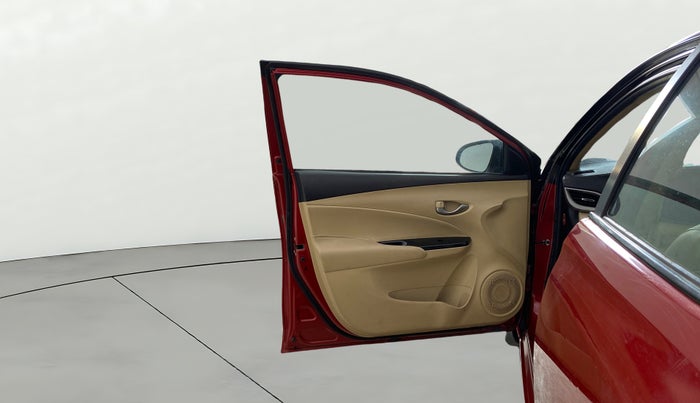 2019 Toyota YARIS V MT, Petrol, Manual, 30,300 km, LHS Front Door