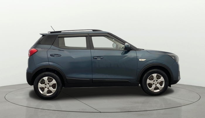 2019 Mahindra XUV300 W6 1.2 PETROL, Petrol, Manual, 72,860 km, Right Side View