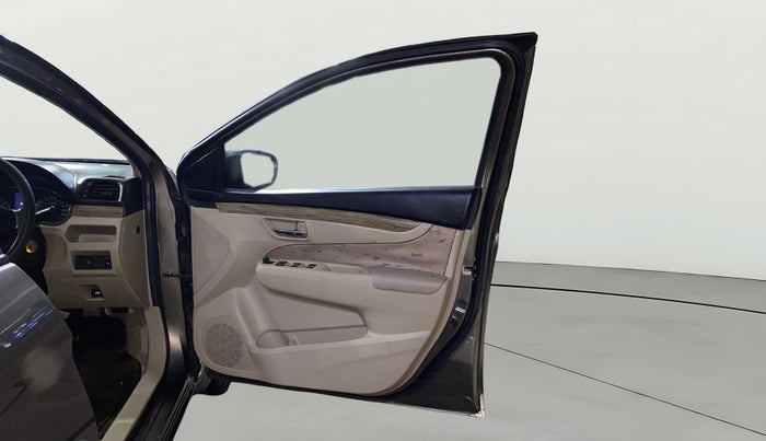 2019 Maruti Ciaz SIGMA 1.5 SHVS MT  PETROL, Petrol, Manual, 31,036 km, RHS Front Door