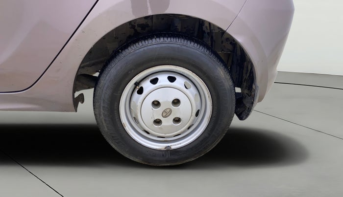 2017 Tata Tiago XM PETROL, Petrol, Manual, 45,332 km, Left Rear Wheel