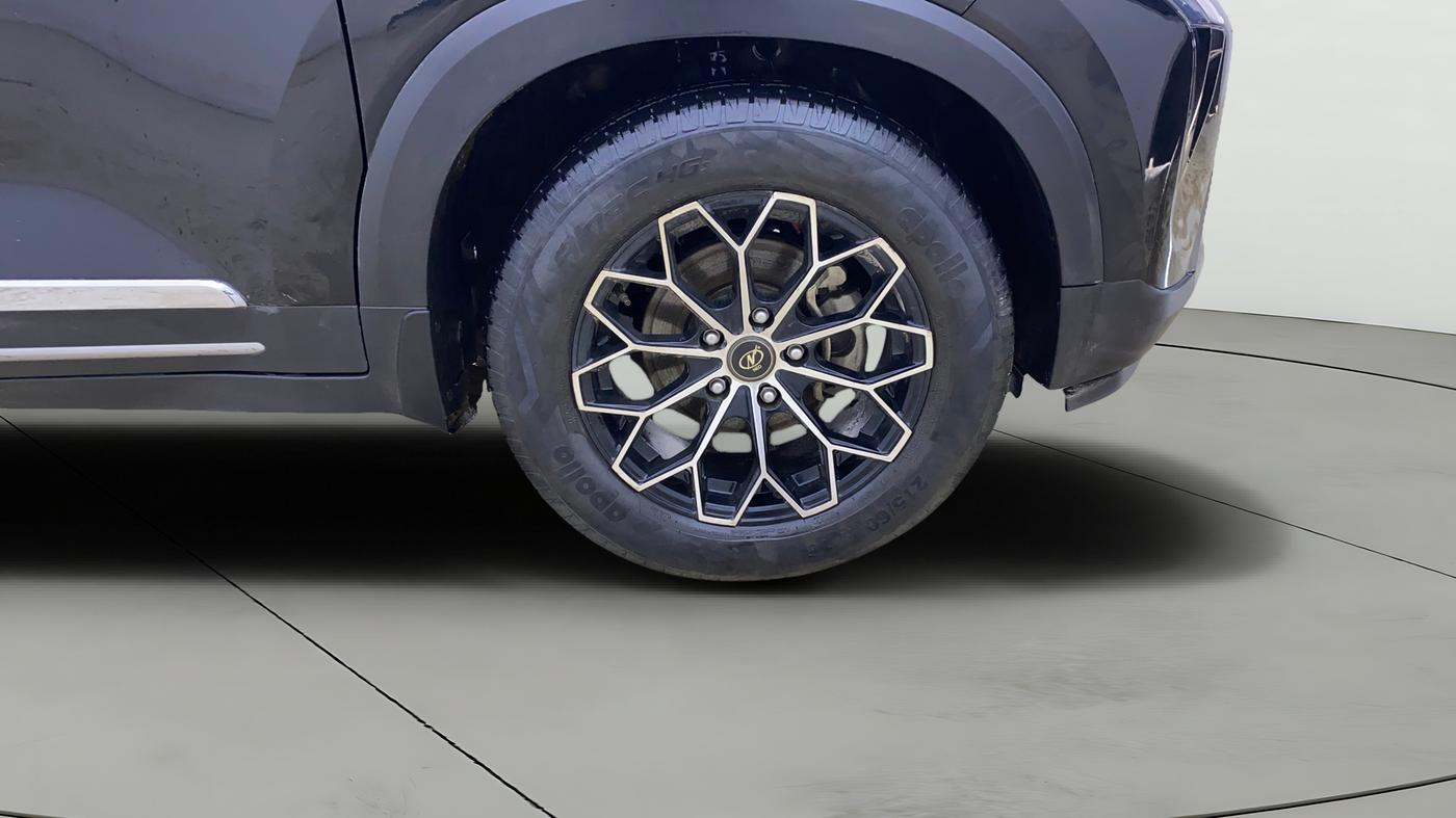 2024 KIA SONET HTX 1.5 AT, Diesel, Automatic, 61,870 km, Right Front Wheel