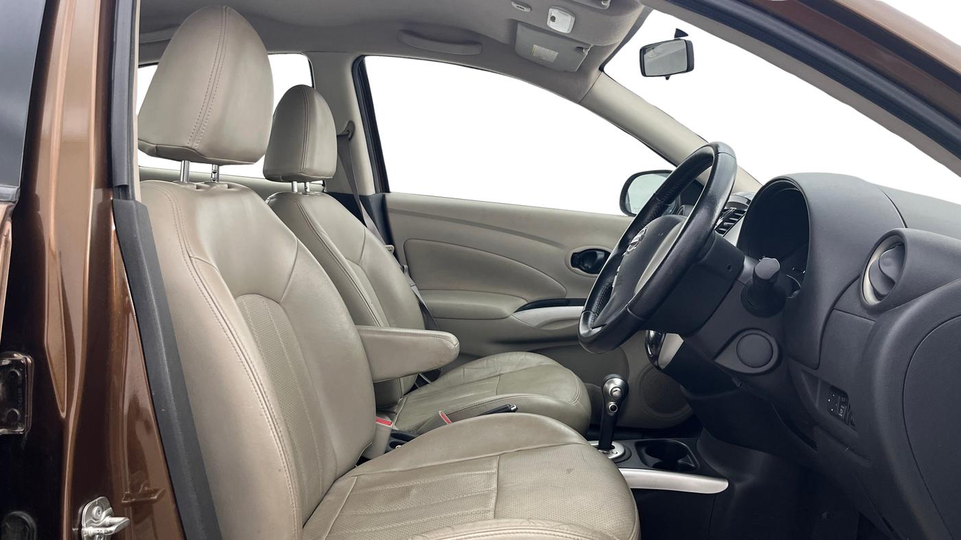 2017 Nissan Sunny XV CVT, Petrol, Automatic, 85,350 km, Right Side Front Door Cabin