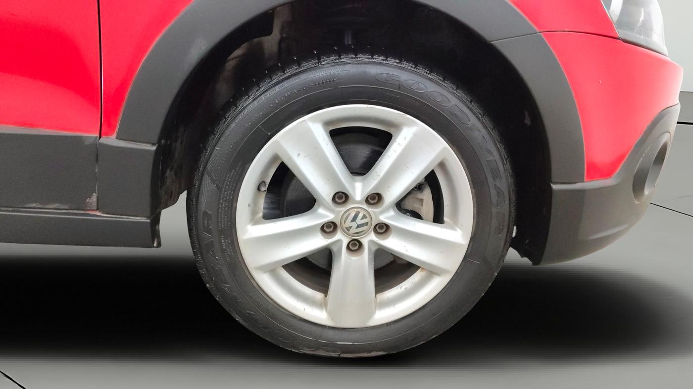 2013 Volkswagen Cross Polo HIGHLINE TDI, Diesel, Manual, 26,692 km, Right Front Wheel