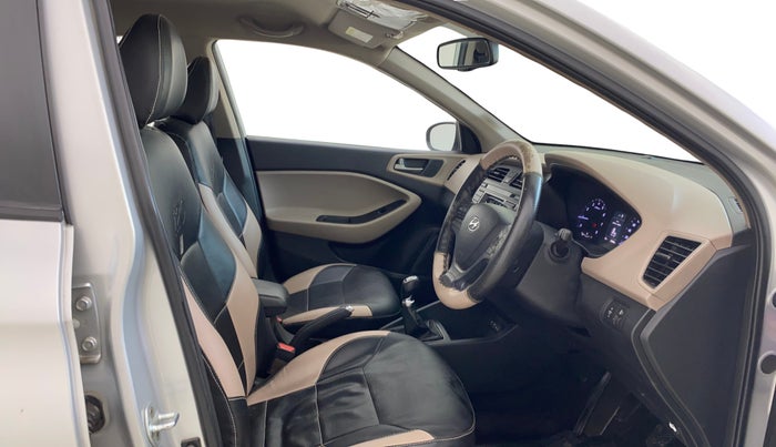 2016 Hyundai Elite i20 ASTA 1.2, Petrol, Manual, 35,962 km, Right Side Front Door Cabin