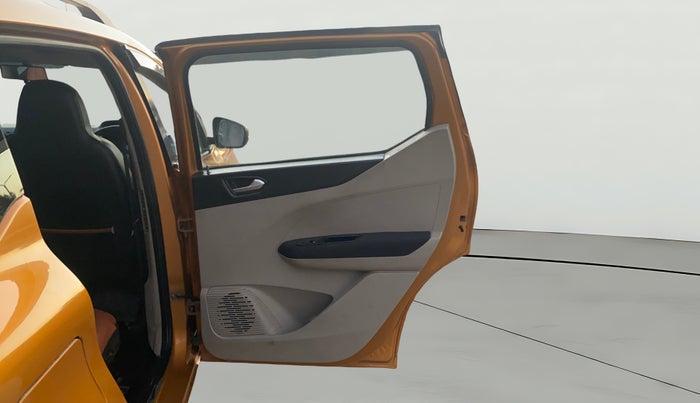 2022 Renault TRIBER RXZ, Petrol, Manual, 72,311 km, RHS Rear Door