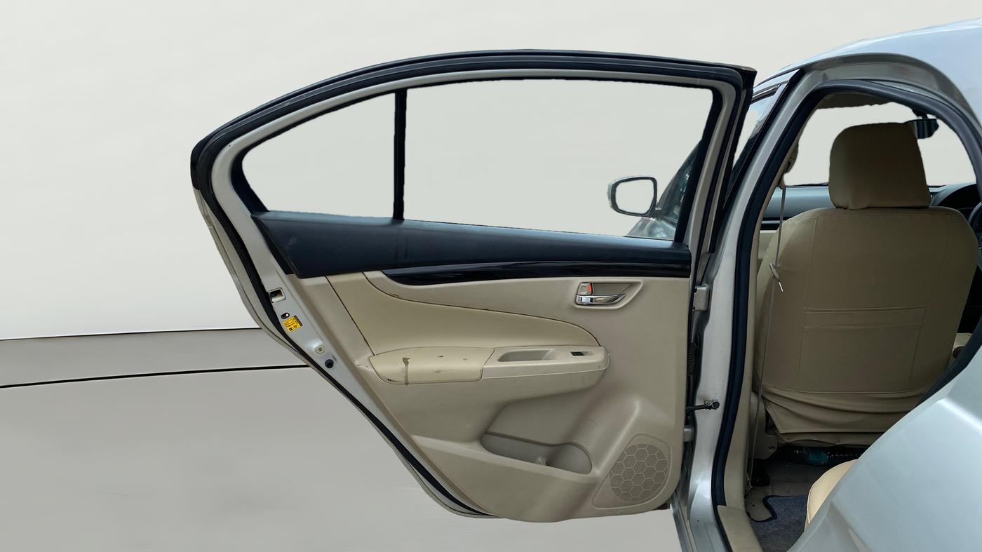 2015 Maruti Ciaz VXI, Petrol, Manual, 98,457 km, LHS Rear Door