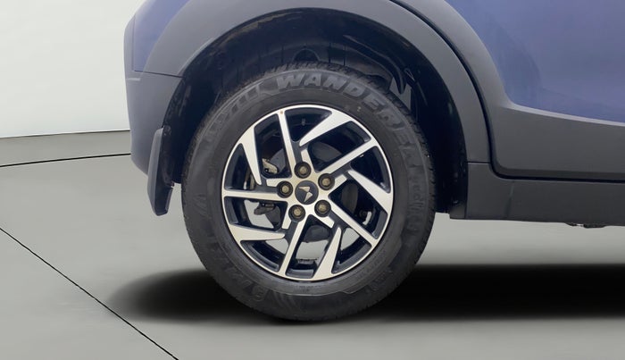 2024 Mahindra XUV 3XO AX5L 1.2 TGDi, Petrol, Manual, 11,453 km, Right Rear Wheel