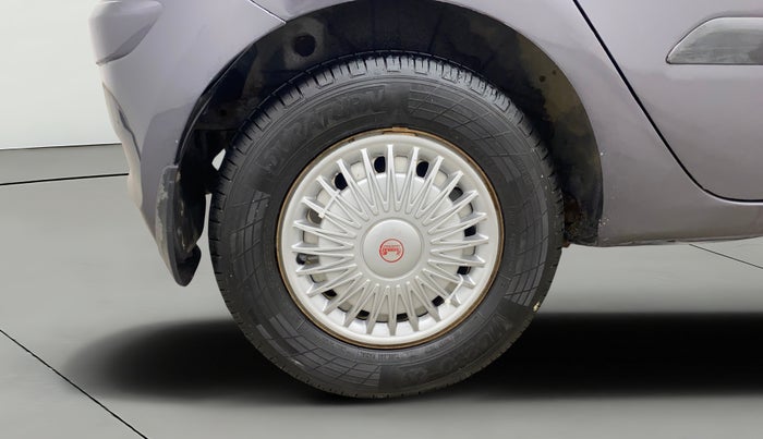 2016 Hyundai i10 MAGNA 1.1, Petrol, Manual, 49,649 km, Right Rear Wheel