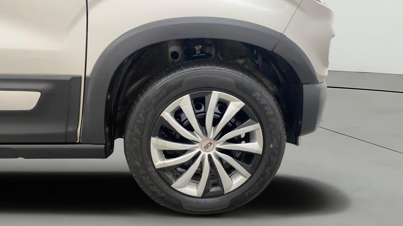 2022 Maruti S PRESSO VXI PLUS AMT, Petrol, Automatic, 32,645 km, Right Front Wheel