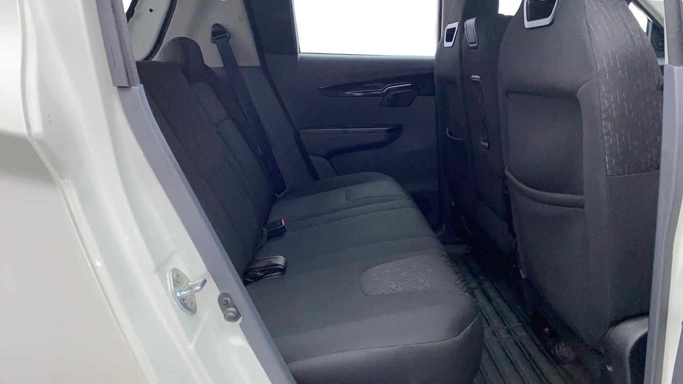 2018 Mahindra KUV 100 NXT K4+ P 6 STR, Petrol, Manual, 22,715 km, Right Side Rear Door Cabin