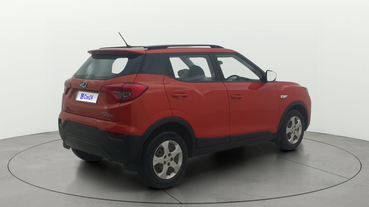 2019 Mahindra XUV300 W6 1.2 PETROL, Petrol, Manual, 43,459 km, Right Back Diagonal
