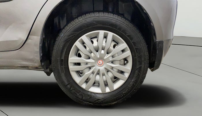 2016 Maruti Swift LXI (O), Petrol, Manual, 59,608 km, Left Rear Wheel