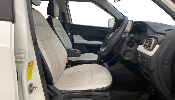 2023 Tata PUNCH ACCOMPLISHED DAZZLE SUNROOF CNG MT, CNG, Manual, 61,414 km, Right Side Front Door Cabin