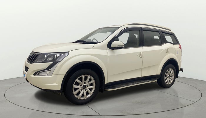 2017 Mahindra XUV500 W10 AT, Diesel, Automatic, 57,695 km, Left Front Diagonal