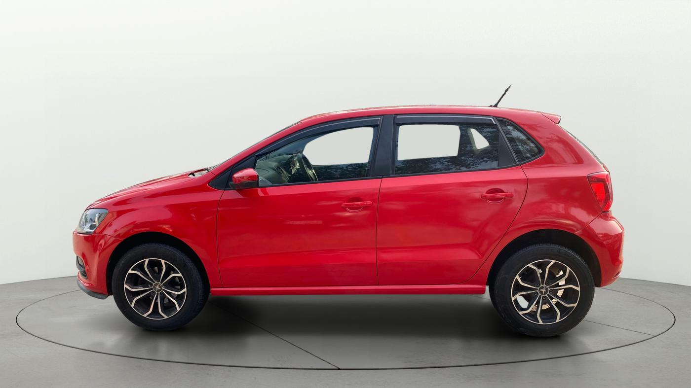 2016 Volkswagen Polo COMFORTLINE 1.2L, Petrol, Manual, 99,630 km, Left Side