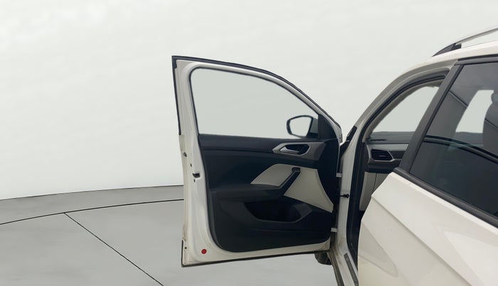 2025 Volkswagen TAIGUN Highline Plus 1.0 TSI AT, Petrol, Automatic, 9,799 km, LHS Front Door