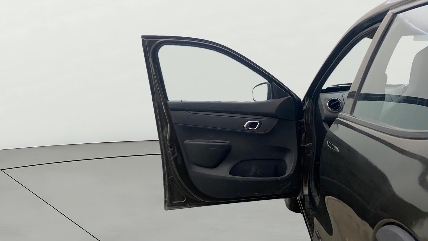 2019 Renault Kwid RXT 0.8 (O), Petrol, Manual, 48,232 km, LHS Front Door