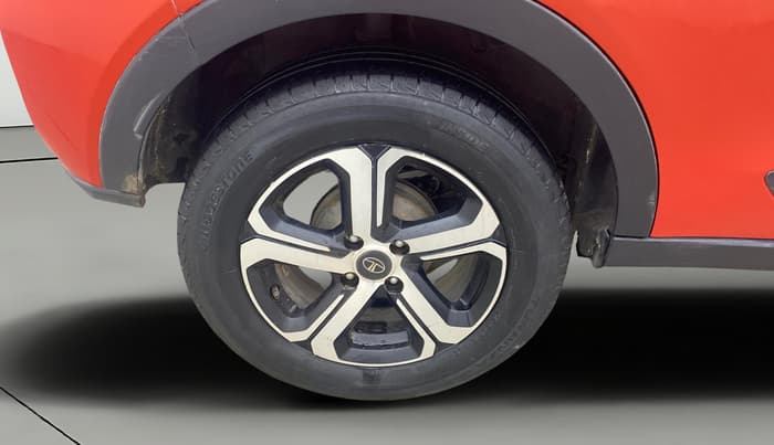 2021 Tata NEXON XZA PLUS (O) DIESEL, Diesel, Automatic, 68,539 km, Right Rear Wheel