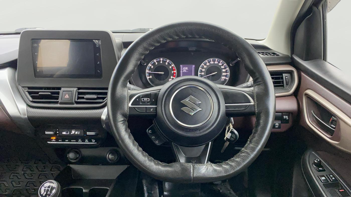 2023 Maruti FRONX DELTA PLUS 1.2MT, Petrol, Manual, 27,400 km, Steering Wheel Close Up