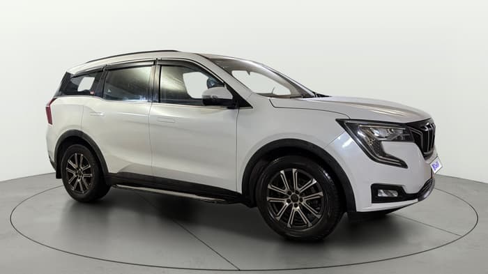 2023 Mahindra XUV700 AX 7 D AT 7 STR, Diesel, Automatic, 63,429 km, Right Front Diagonal