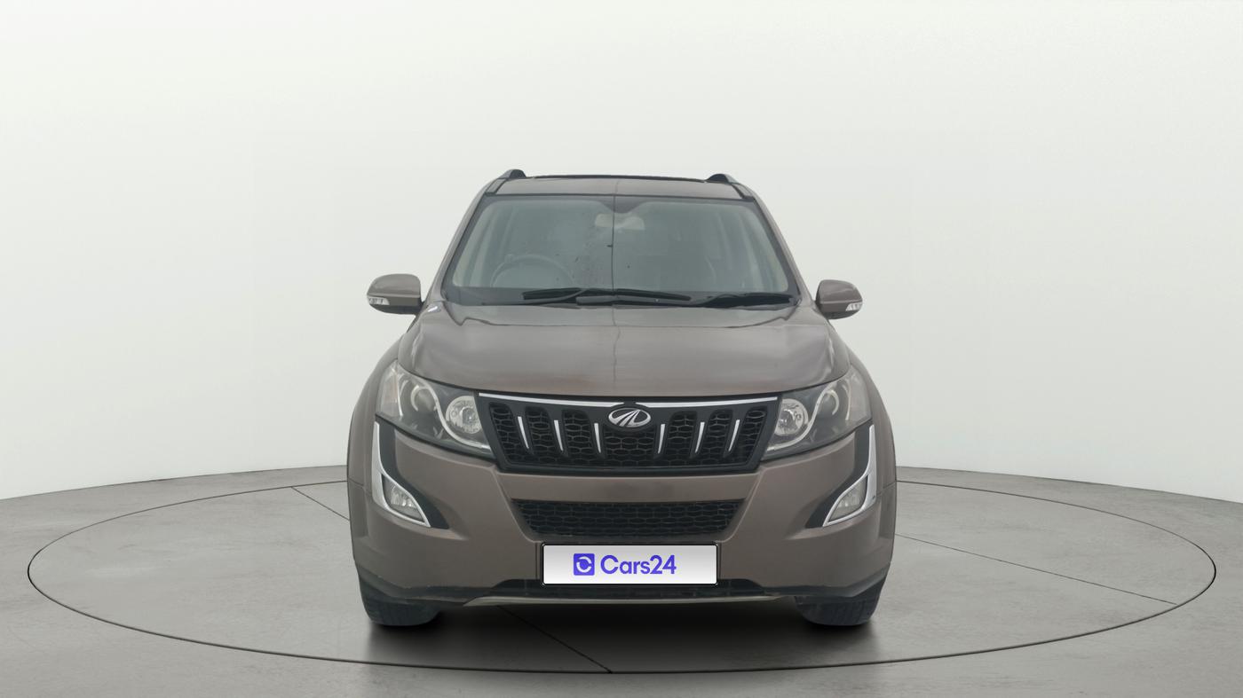 2017 Mahindra XUV500 W10, Diesel, Manual, 82,167 km, Front