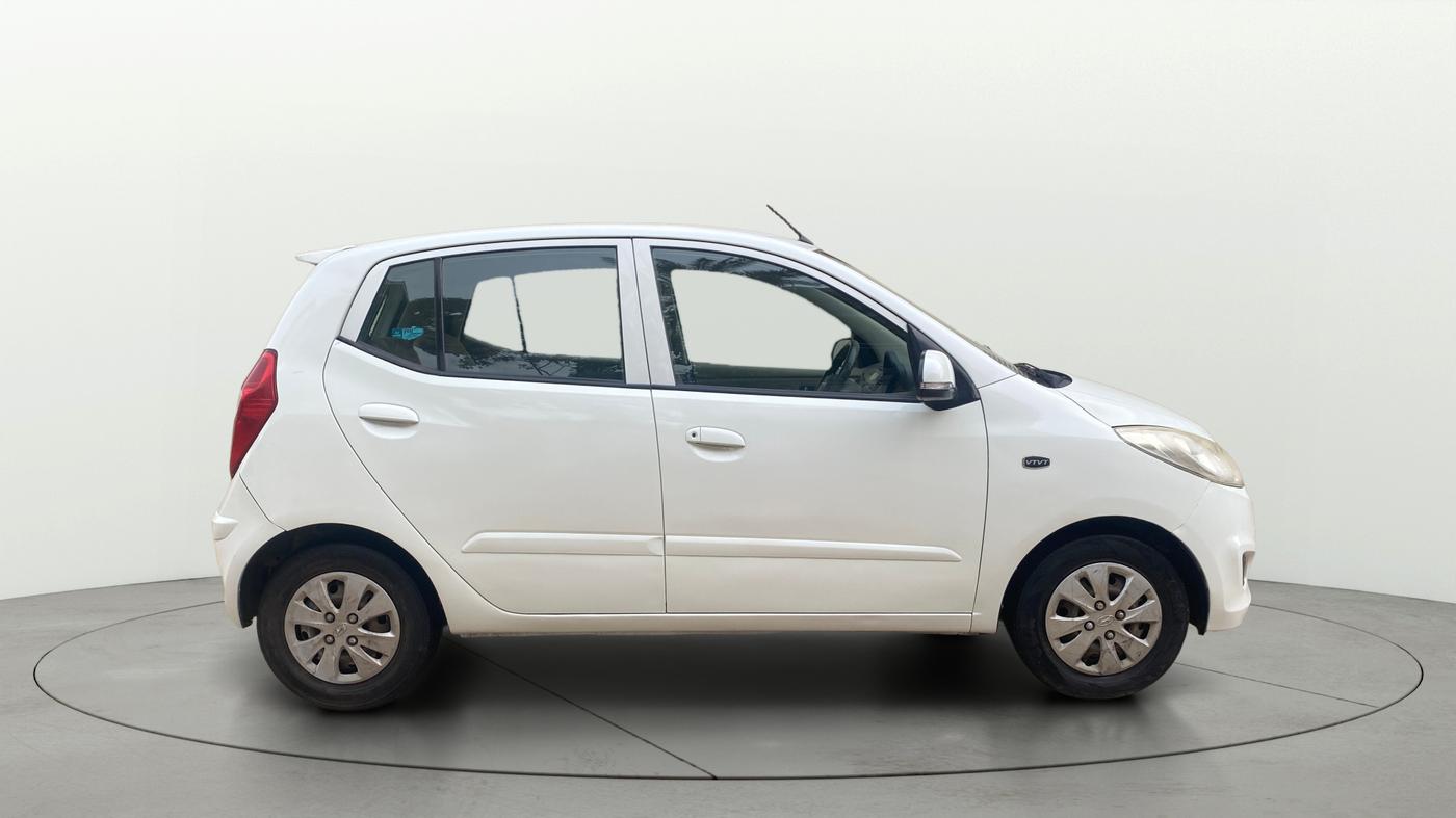 2013 Hyundai i10 SPORTZ 1.2, Petrol, Manual, 95,290 km, Right Side View