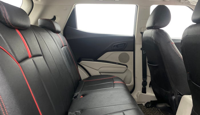 2023 Mahindra XUV300 W6 1.5 DIESEL AMT, Diesel, Automatic, 24,240 km, Right Side Rear Door Cabin