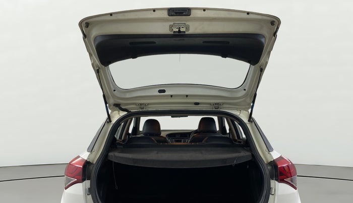 2015 Hyundai Elite i20 MAGNA 1.2, Petrol, Manual, 27,549 km, Boot Door Open