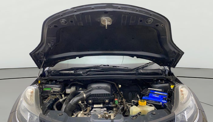 2019 Tata NEXON XM PETROL, Petrol, Manual, 18,449 km, Open Bonet