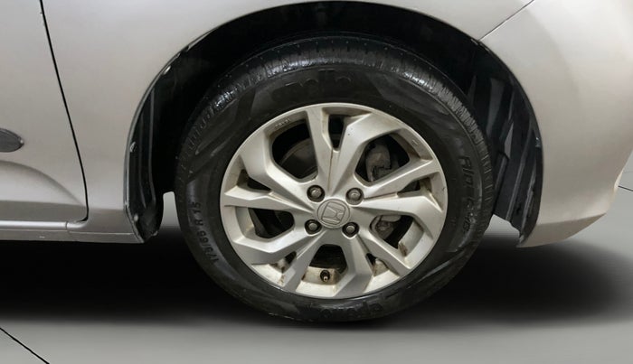 2018 Honda Amaze 1.2L I-VTEC V, Petrol, Manual, 1,11,878 km, Right Front Wheel